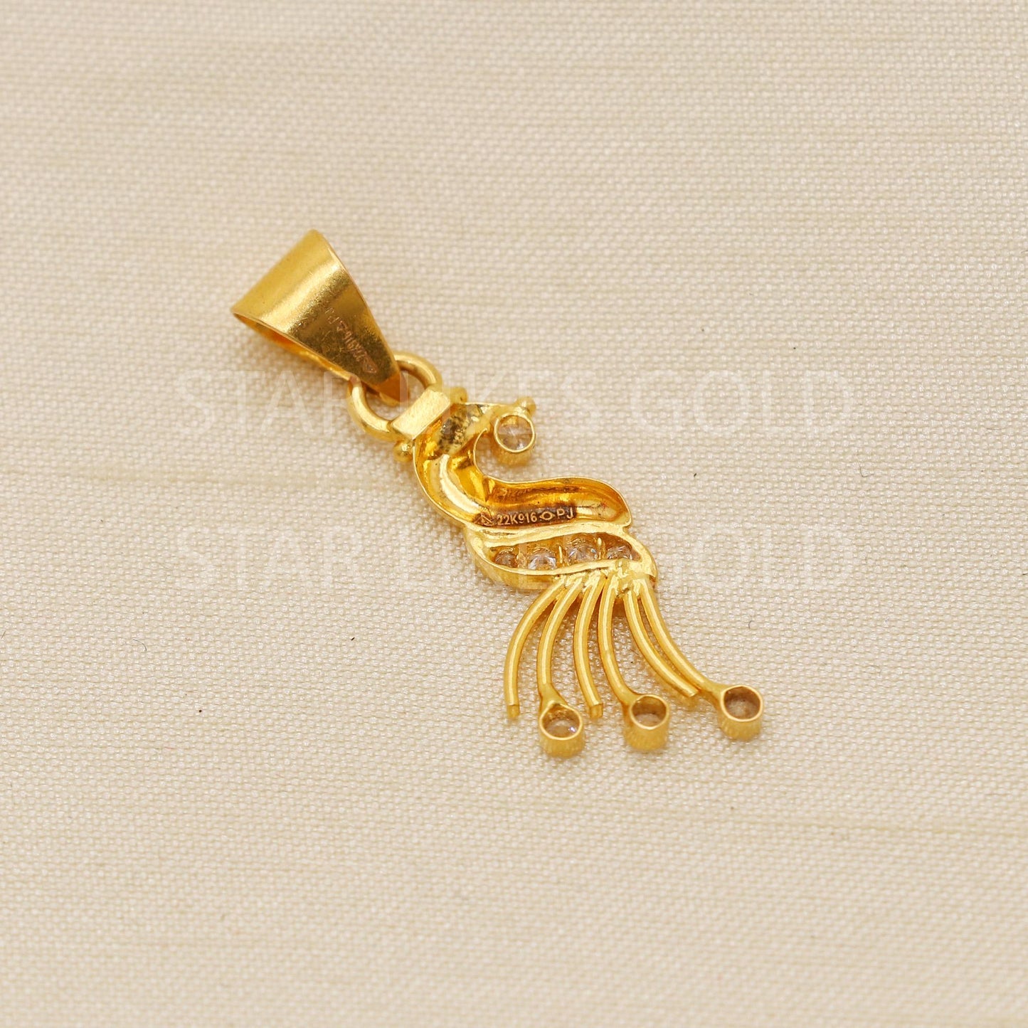 Zircons Peacock 22k Yellow Gold Handmade Charms Pendant light weight Jewelry, PR2089