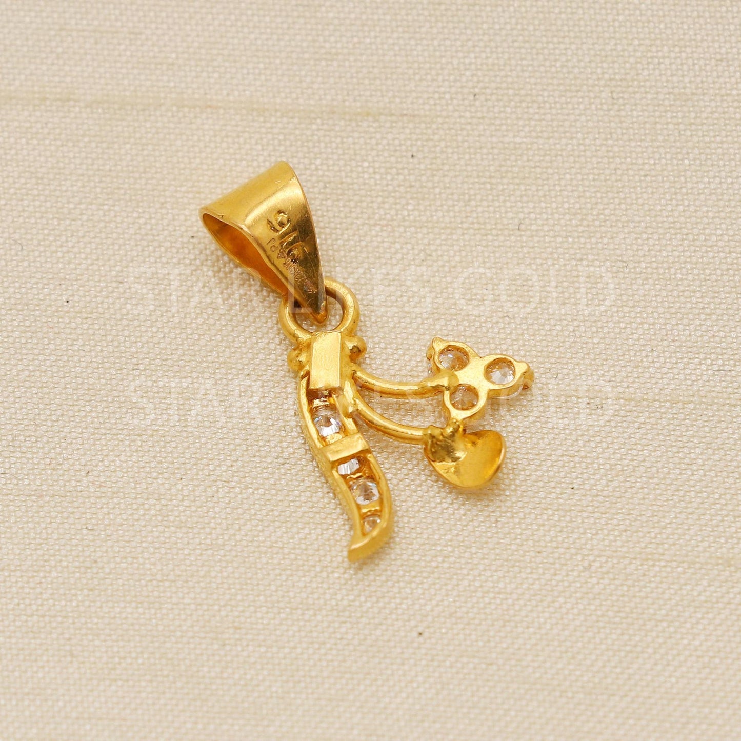 Zircons Floral 22k Yellow Gold Handmade Pendant Jewelry, PR2090