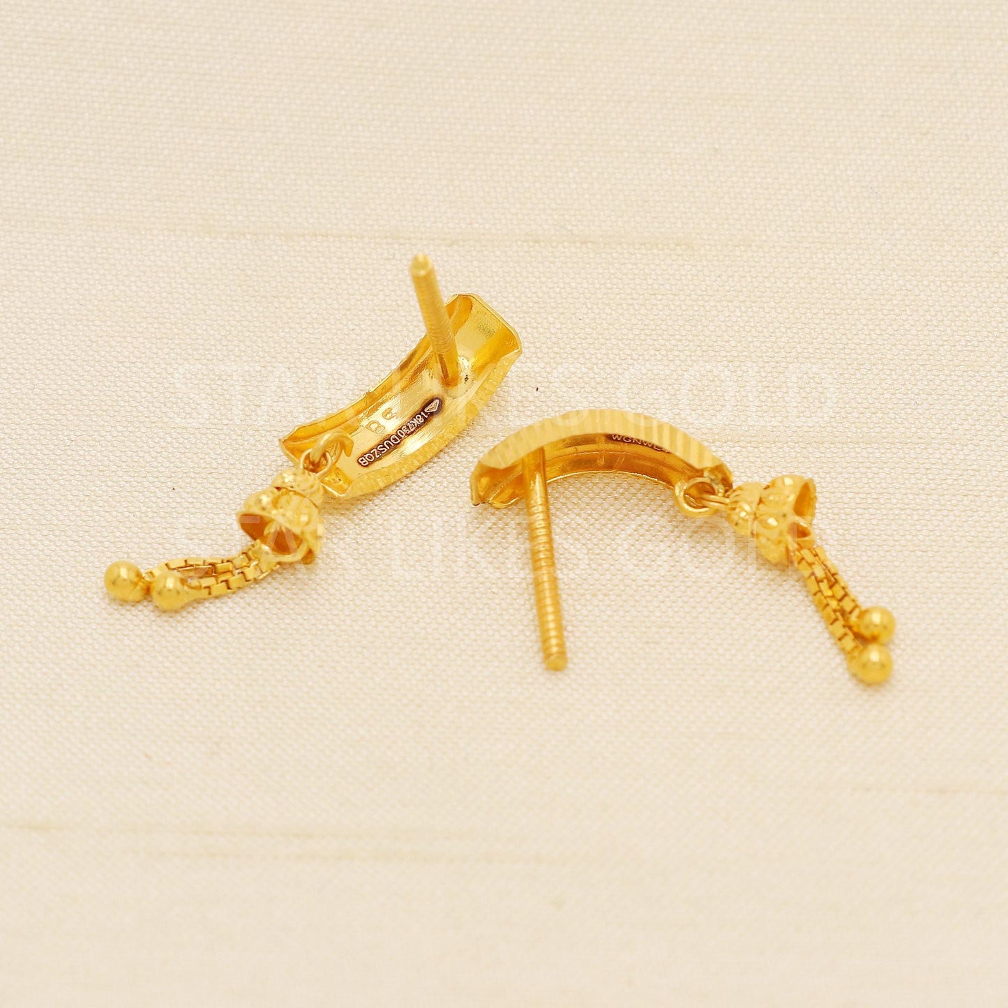 Classy Hallmark 18k Gold High-Polish Geometric Dangles by starlikesgold, PR2207