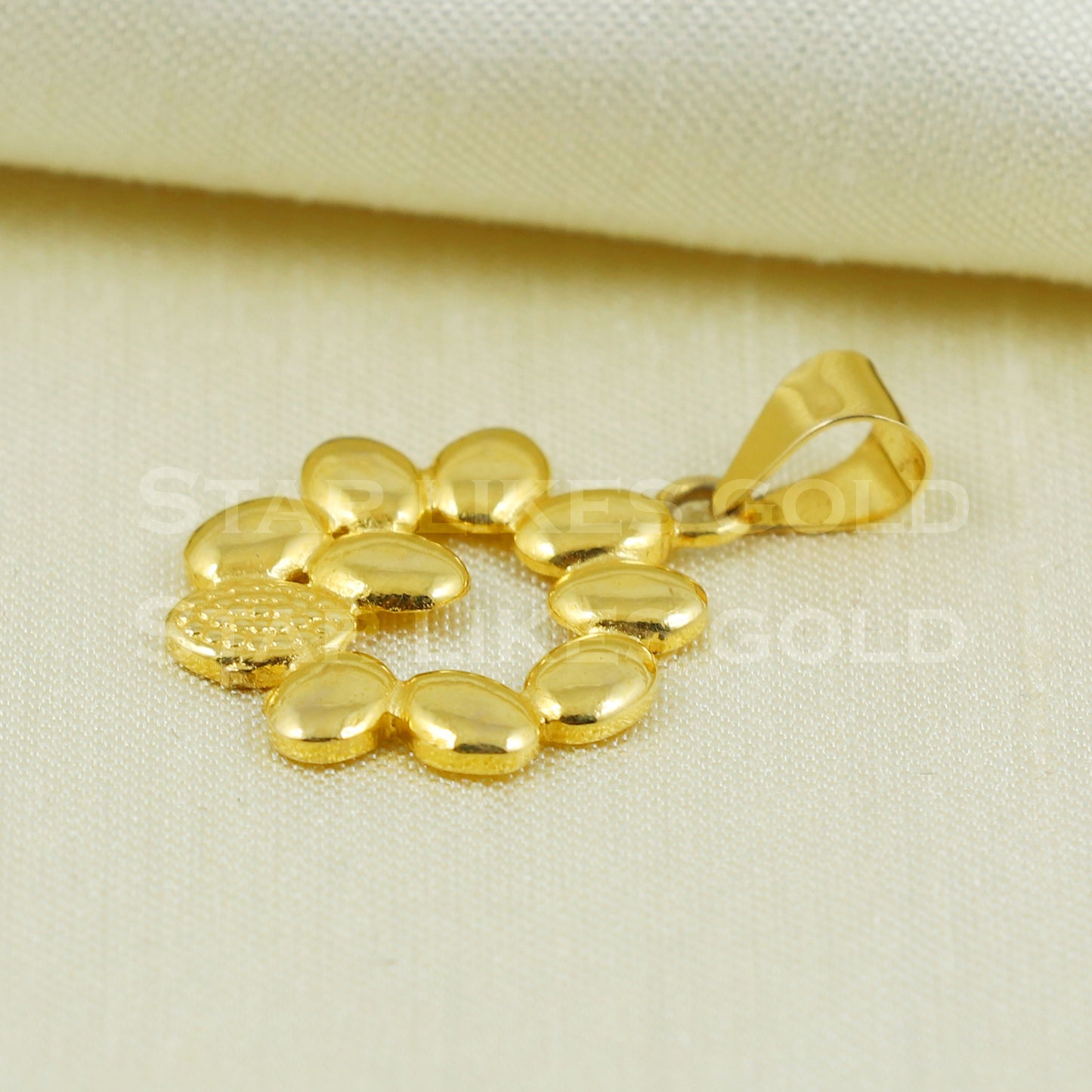 beautiful 18k Yellow Gold Handmade Pendant Jewelry B1089