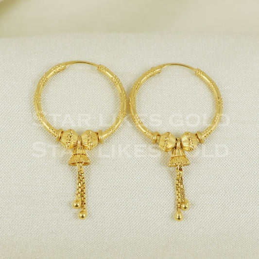 18 karat 18k gold bali hoop earrings B1103
