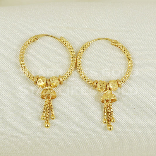 18 karat 18k gold bali hoop earrings B1106