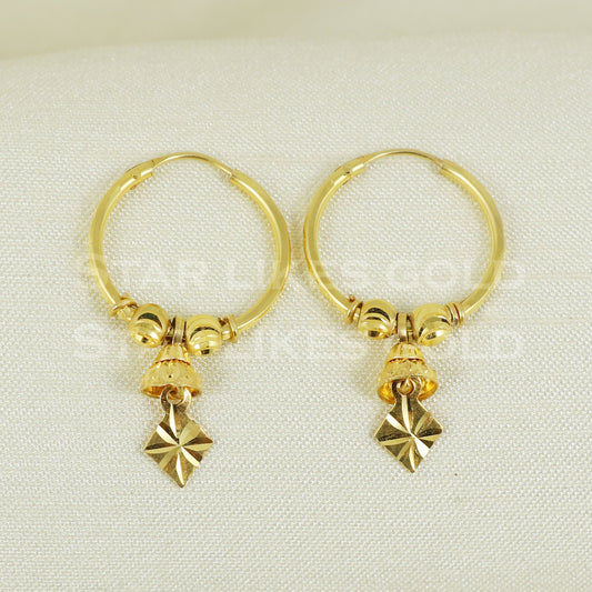 18 karat 18k gold bali hoop earrings B1107