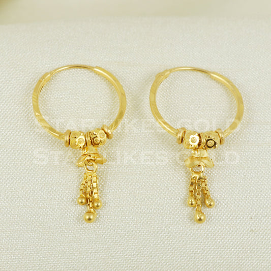 18 karat 18k gold bali hoop earrings B1108