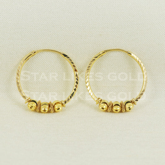 18 karat 18k gold bali hoop earrings B1120