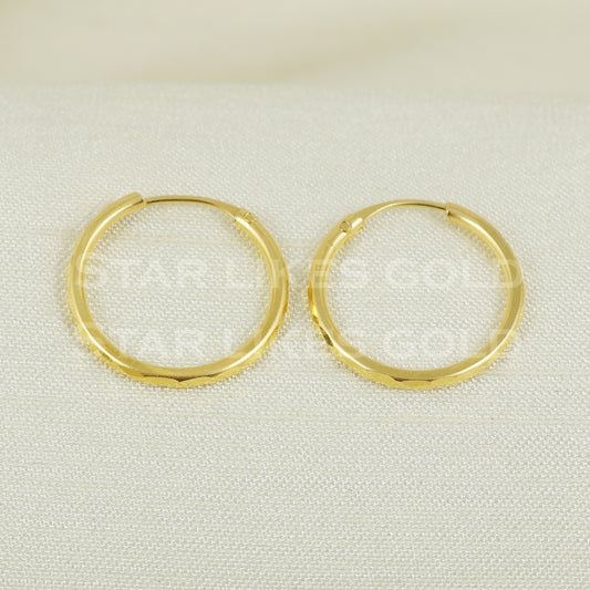 18 karat 18k gold bali hoop earrings B1125