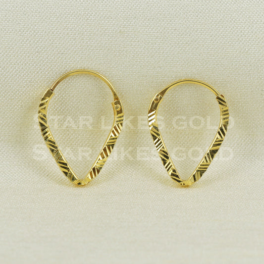 18 karat 18k gold bali hoop earrings B1133