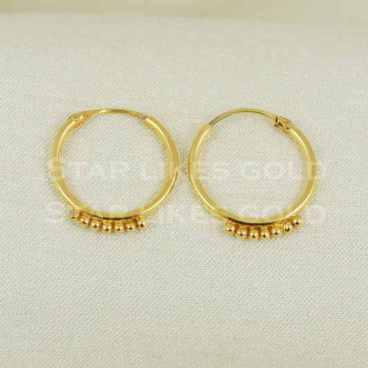18 karat 18k gold bali hoop earrings B1139