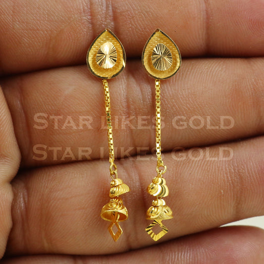 18 karat 18k gold dangle earrings jewelry B1156