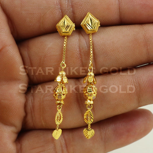 18 karat 18k gold dangle earrings jewelry B1157