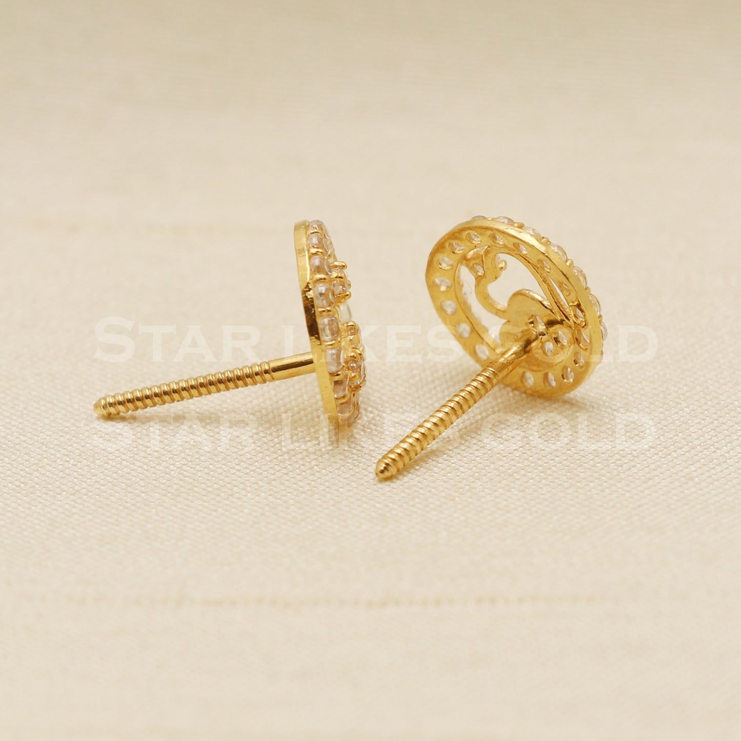18 karat 18k gold stud earrings jewelry, B1184