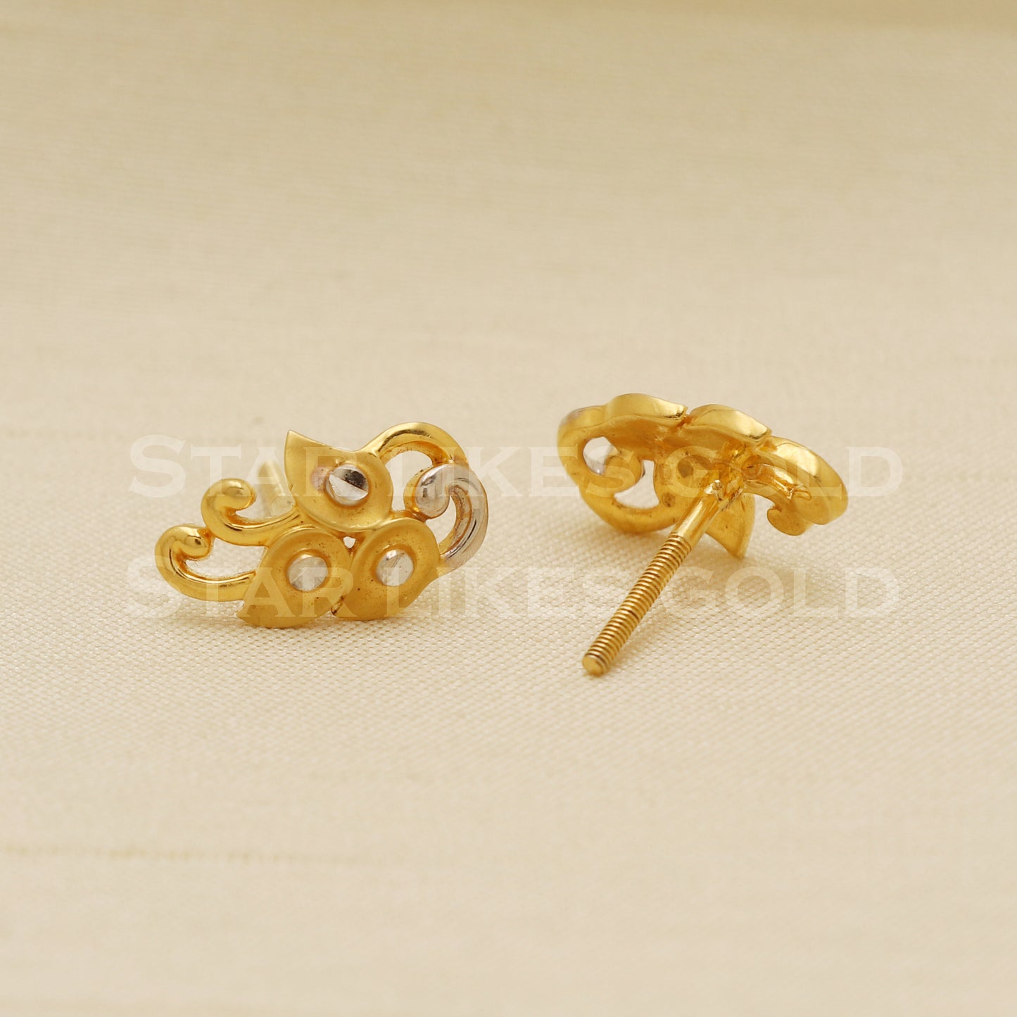 18 karat 18k gold stud earrings jewelry, B1188