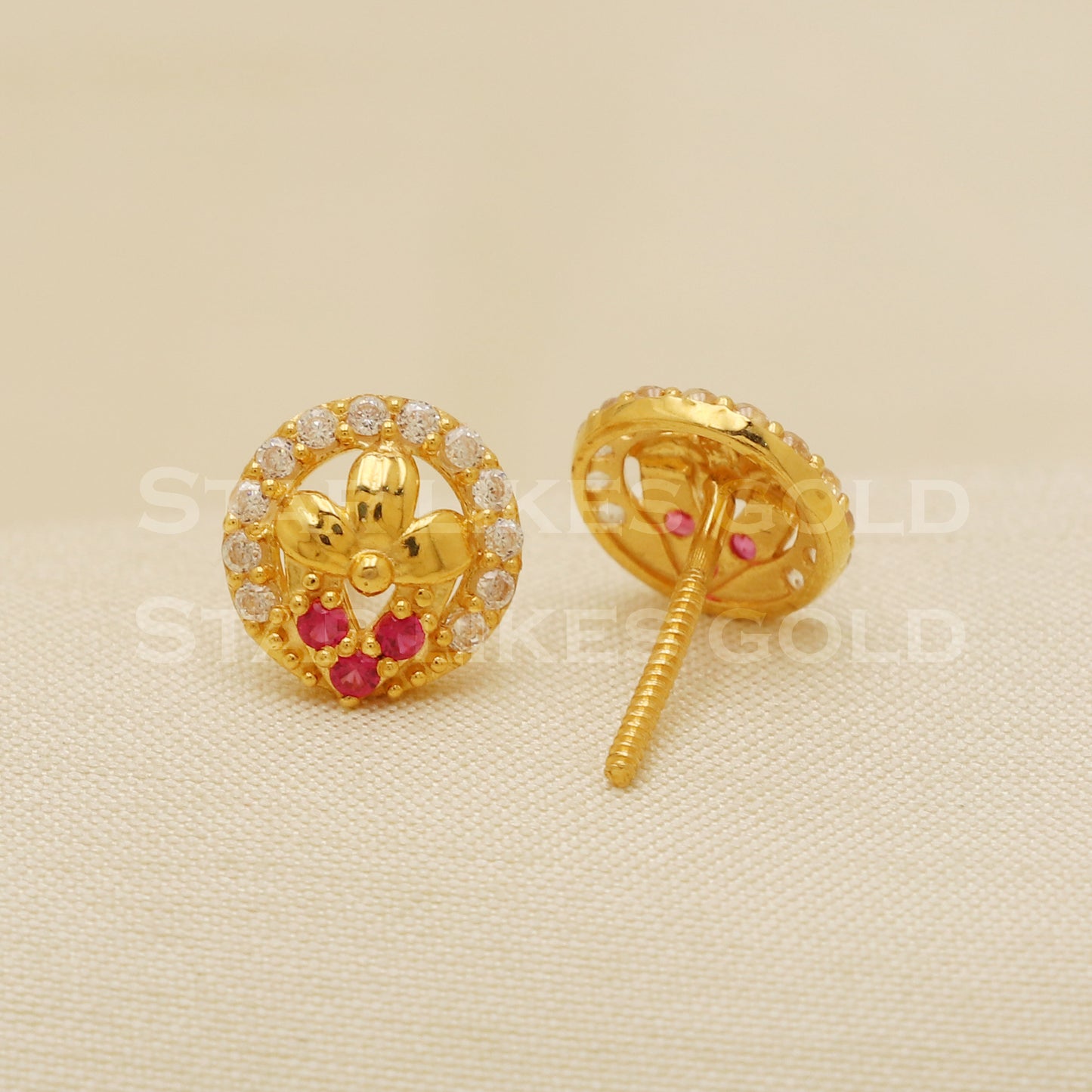 18 karat 18k gold stud earrings jewelry, B1193