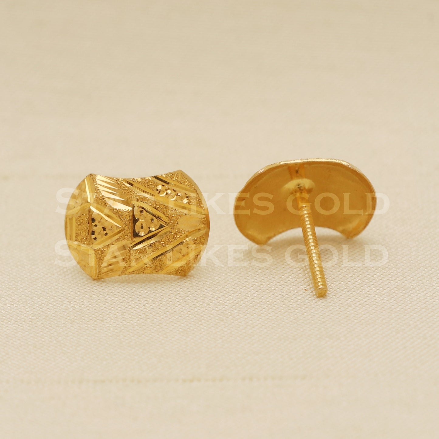 18 karat 18k gold stud earrings jewelry, B1200