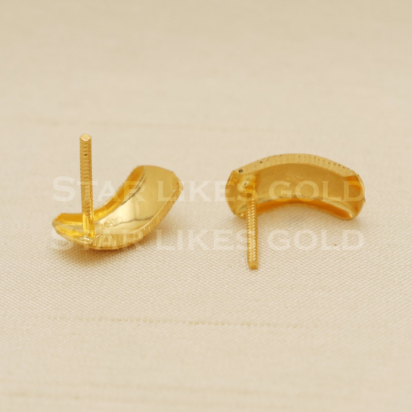 18 karat 18k gold stud earrings jewelry, B1202