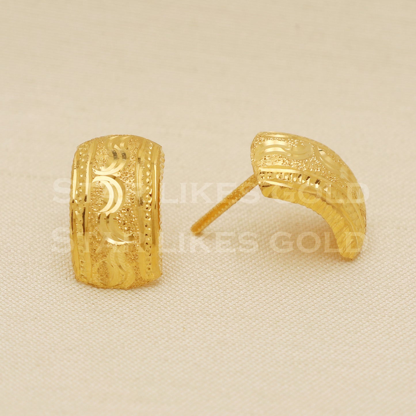 18 karat 18k gold stud earrings jewelry, B1204