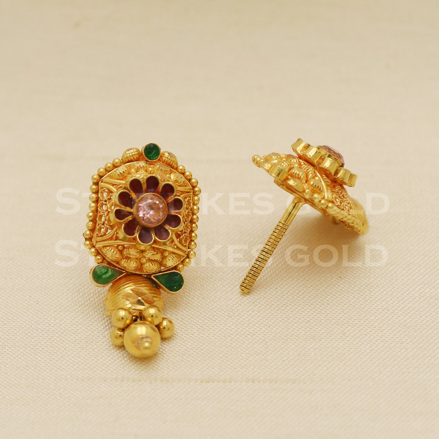 18 karat 18k gold stud earrings jewelry, B1209