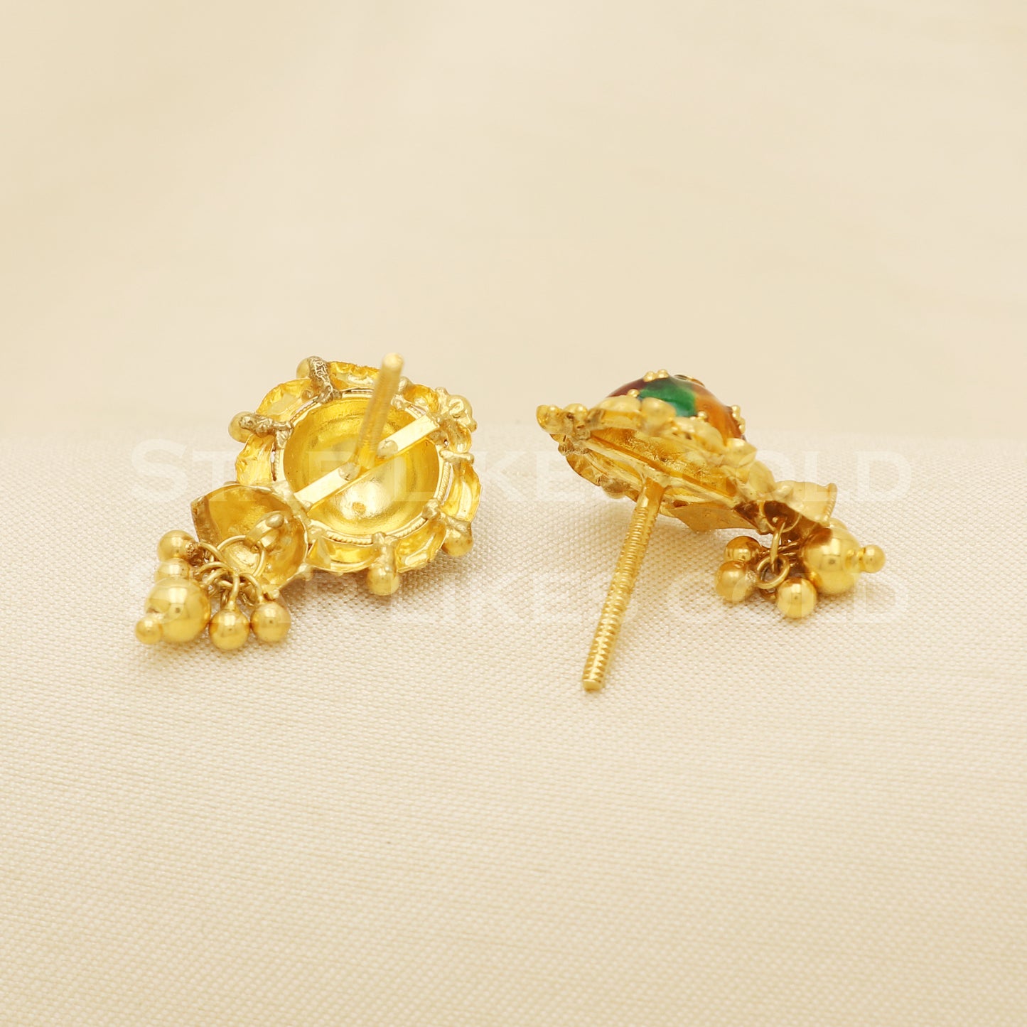 18 karat 18k gold stud earrings jewelry, B1210