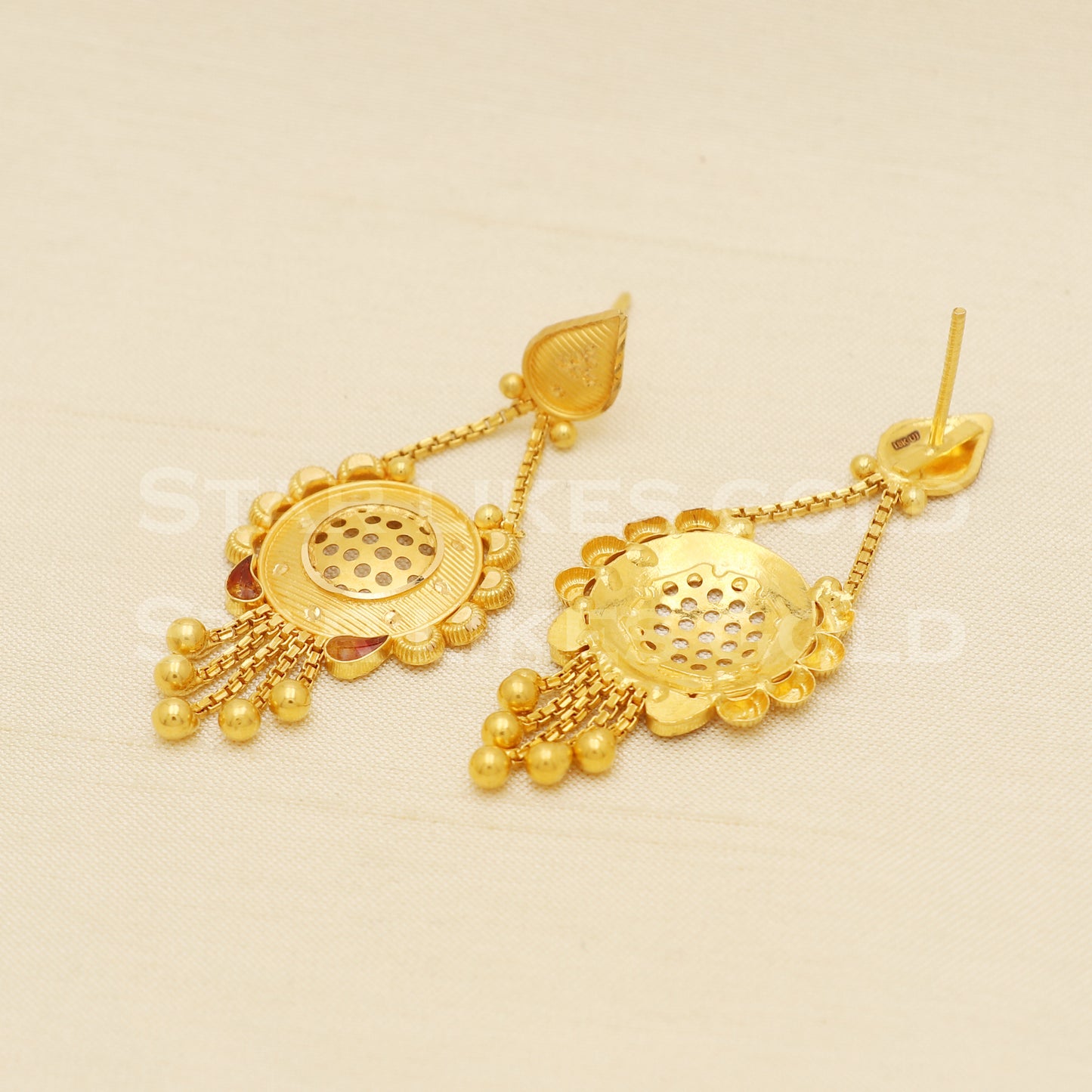 18 karat 18k gold stud earrings jewelry, B1212
