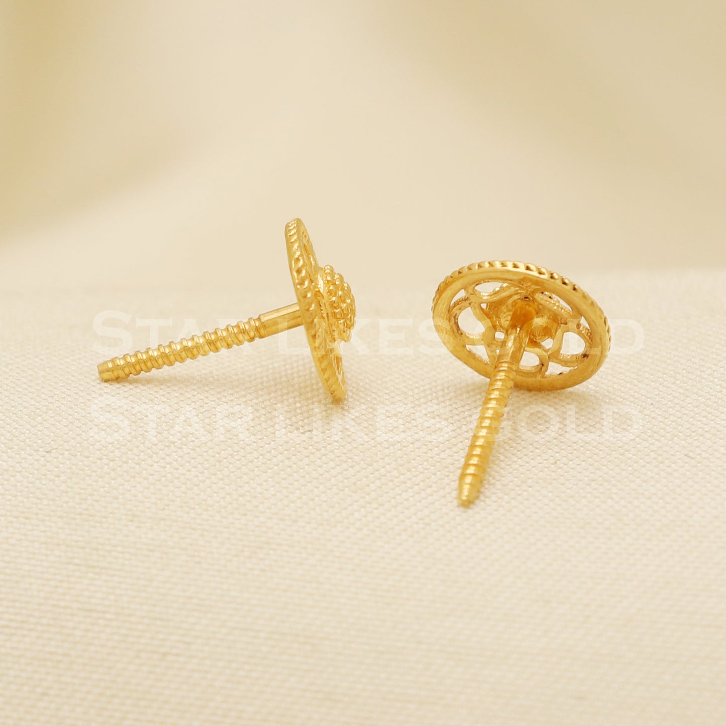 18 karat 18k gold stud earrings jewelry, B1238
