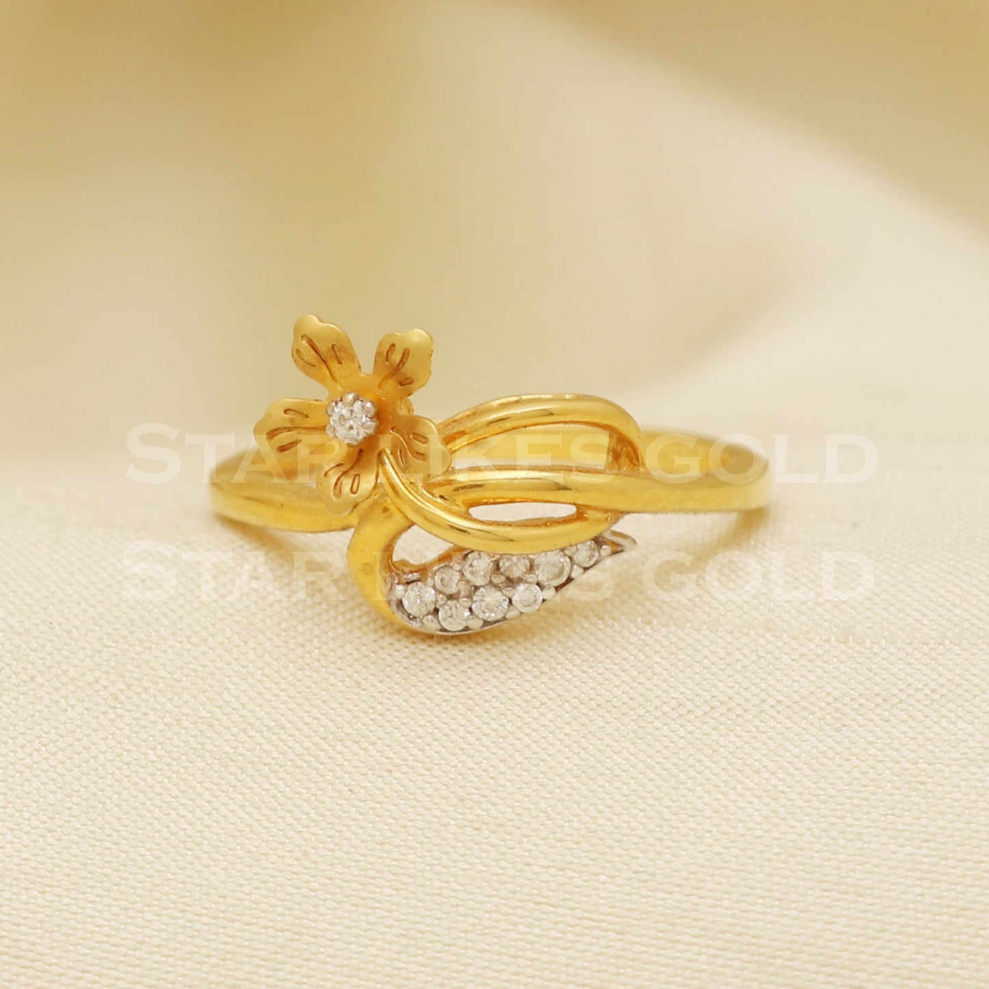 18 karat 18k gold Handmade Ring jewelry, B1274