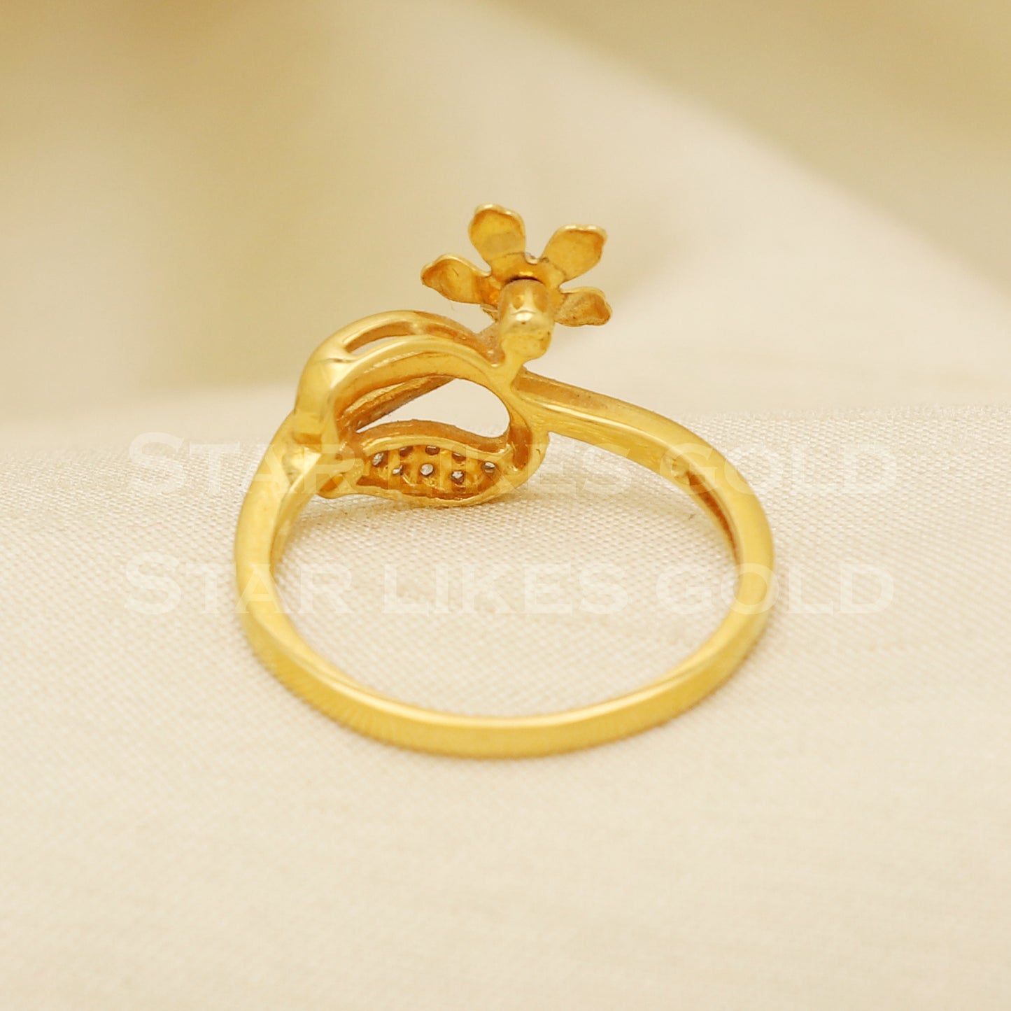 18 karat 18k gold Handmade Ring jewelry, B1274