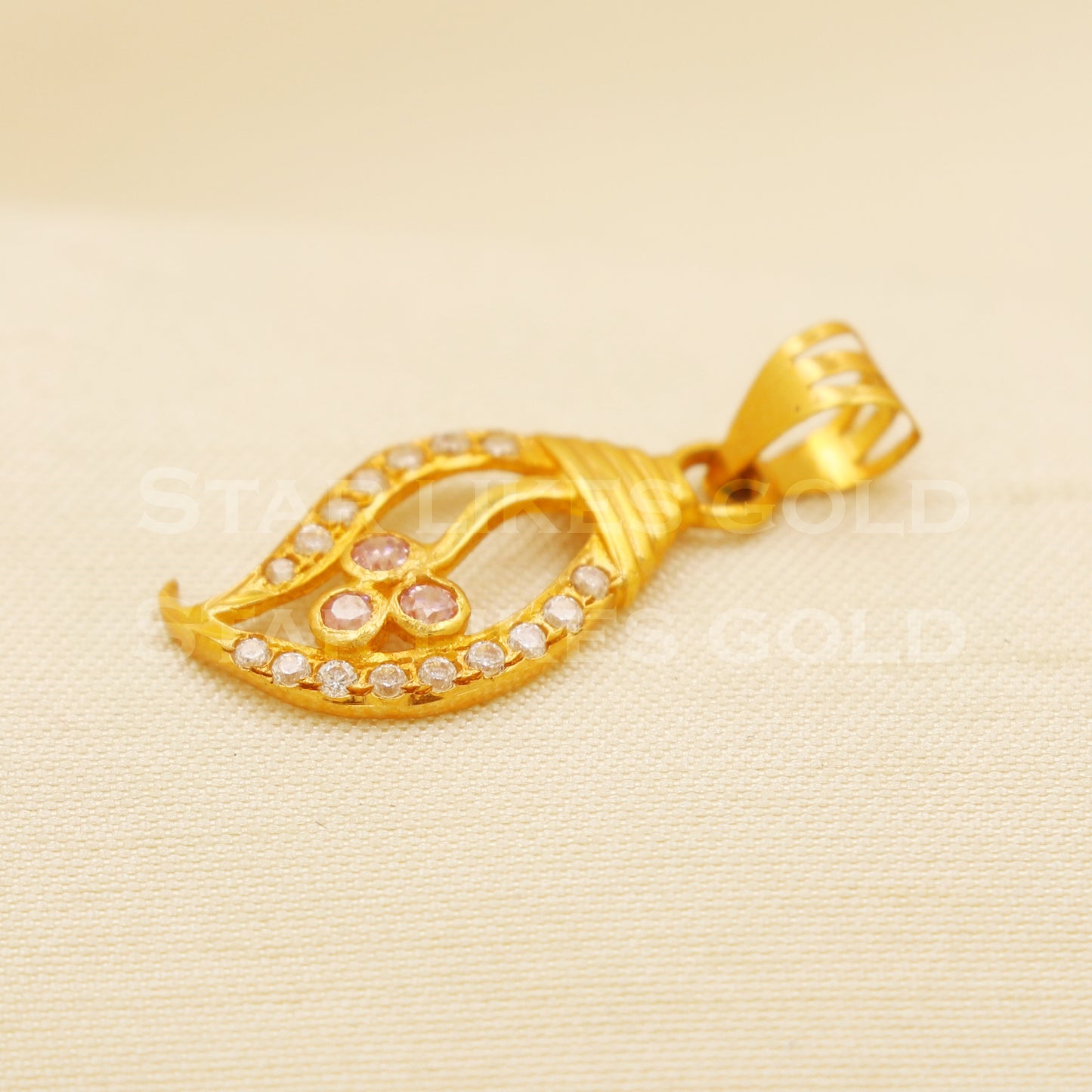 Beautiful 18k Yellow Gold Handmade Zircon Pendant 18k Jewelry, B1477