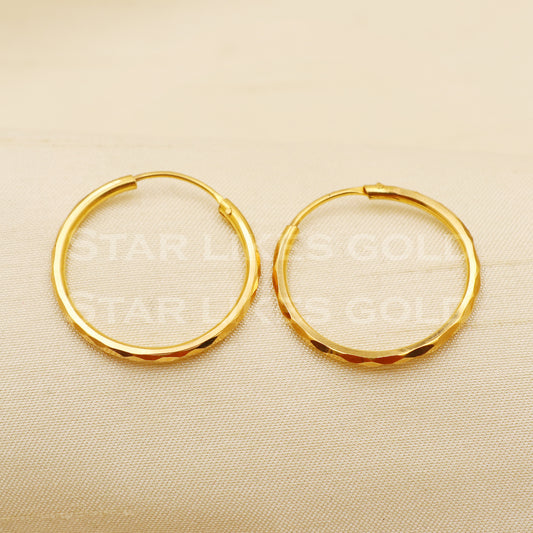 18 karat 18k gold bali hoop earrings, B1503