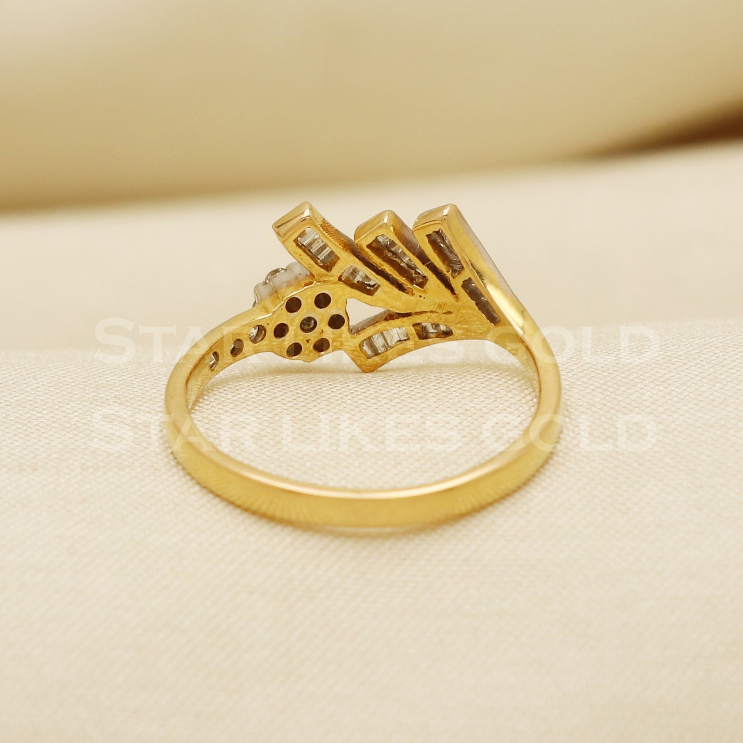 Handmade Natural Diamond Ring from India,18K gold Wt 2.74g, Diamond 0.34cts, Ring Size US All, width 10mm, PR1017