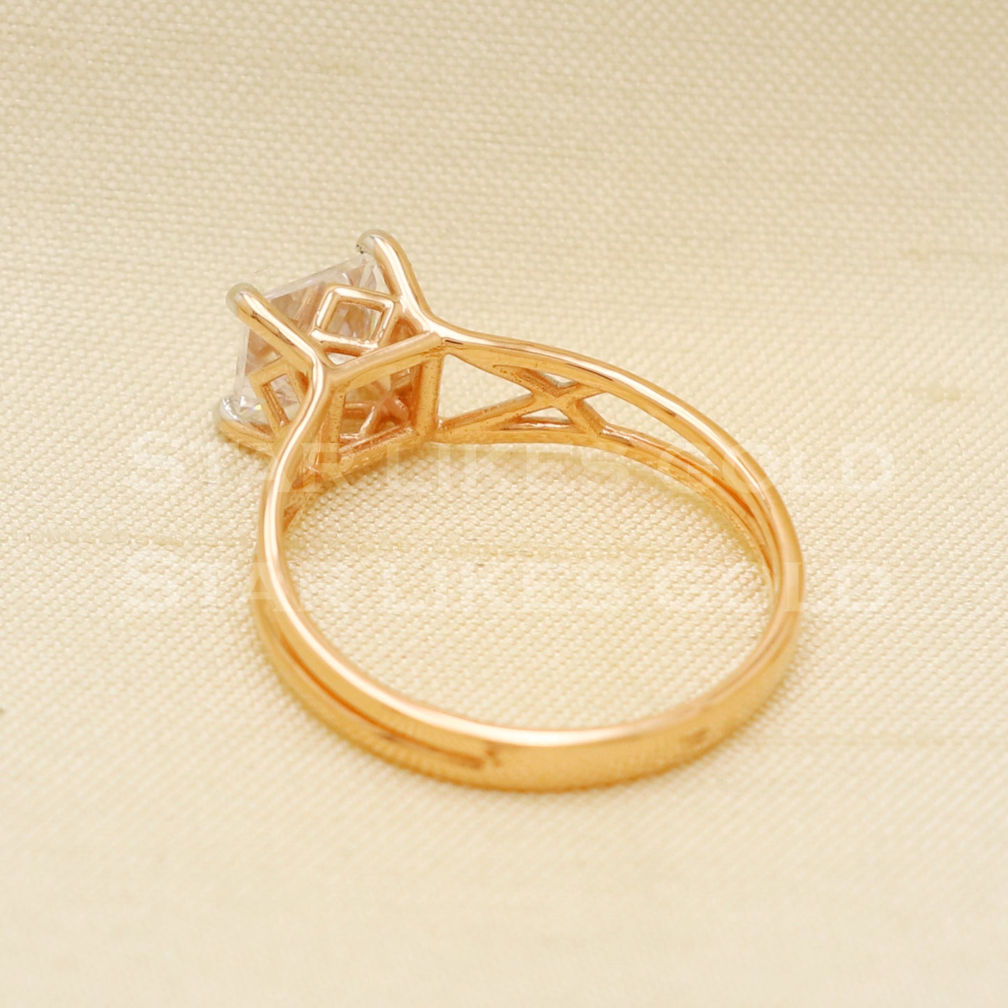 zircons 18 karat 18k Gold Handmade Ring Jewelry, PR1083