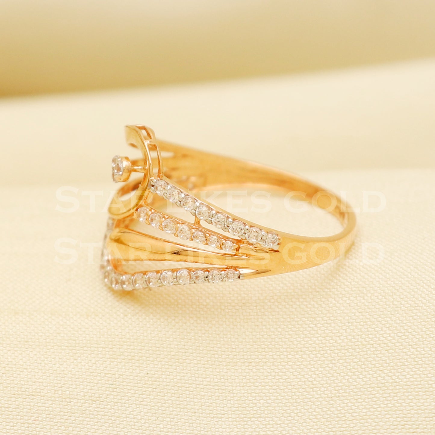 Stunning Zircons 18 karat 18k Gold Ring Jewelry, PR1094
