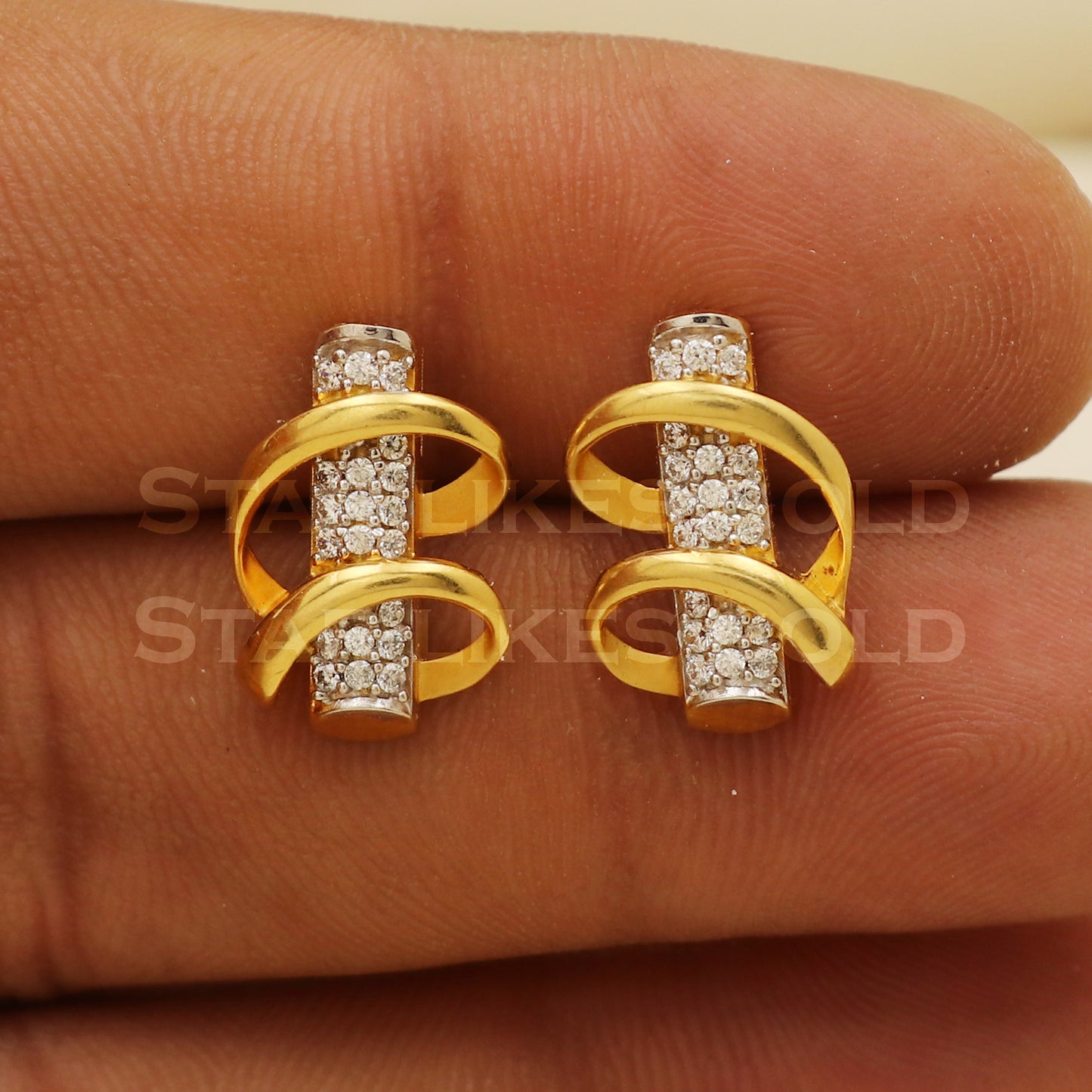 Zircons 18k 18 karat gold stud earrings jewelry, PR1108