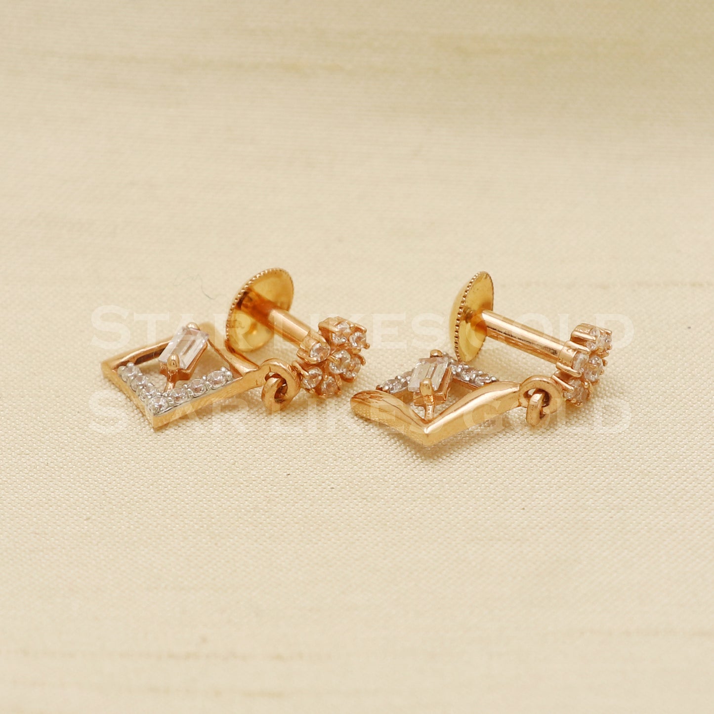 Zircons 18k 18 karat gold stud earrings jewelry, PR1110