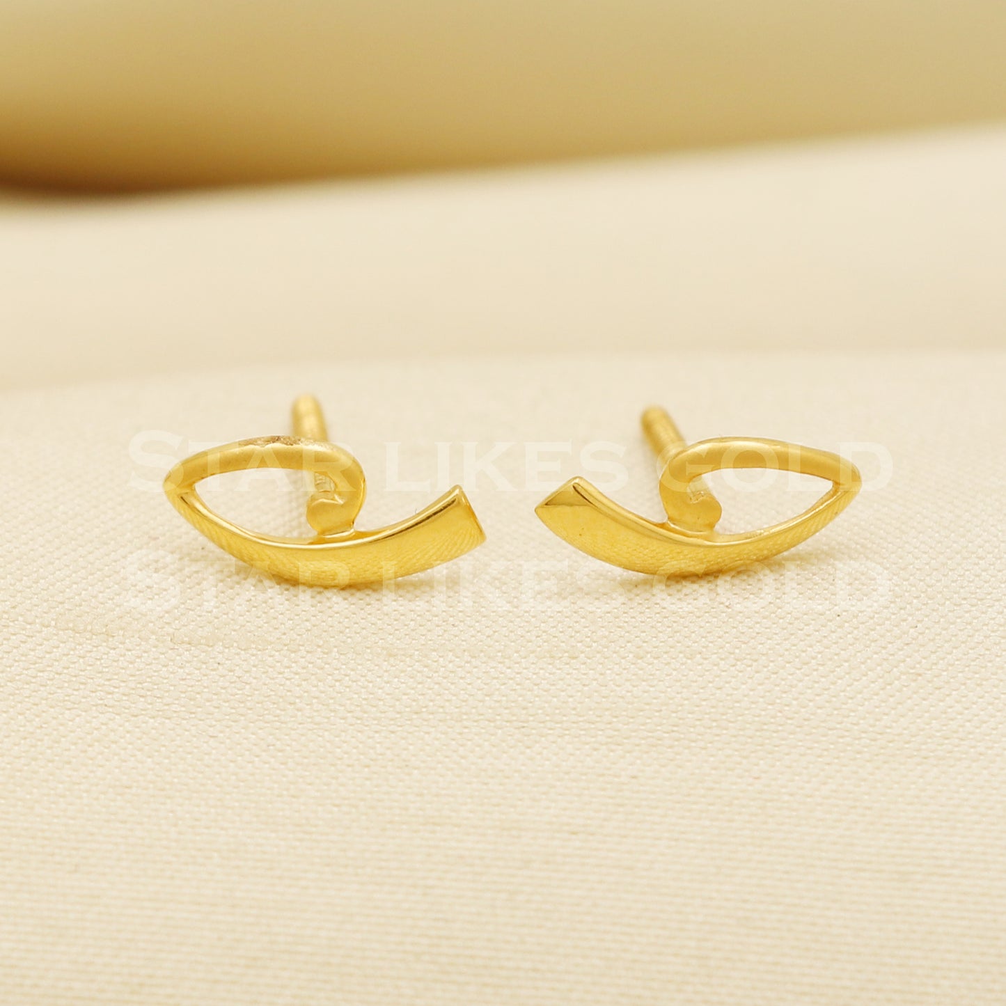 Lovely 22k 22 karat gold stud earrings jewelry, PR1130