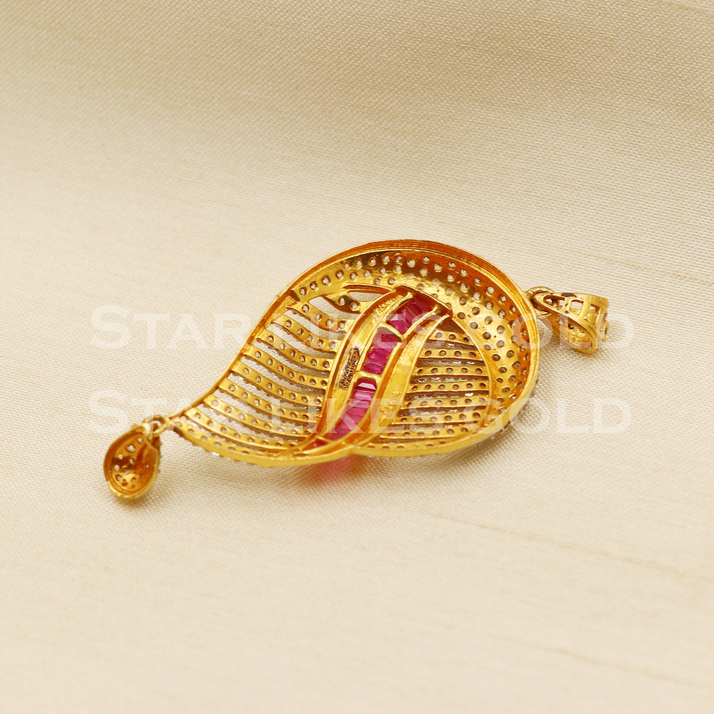 Zircon 22k Yellow Gold Handmade Pendant Jewelry, PR1178