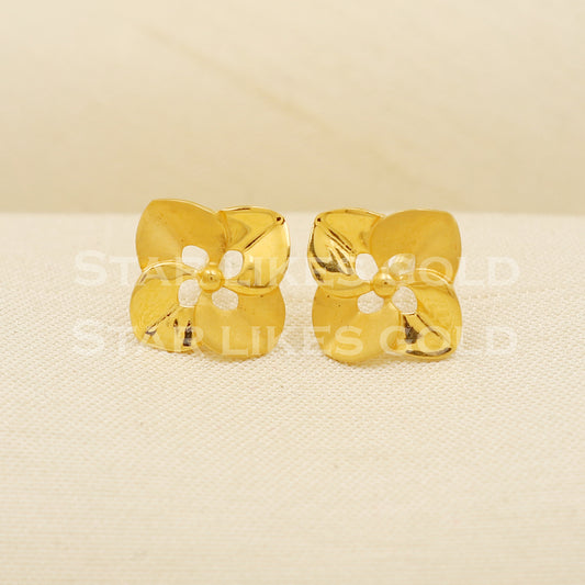 Lovely 18k 18 karat gold stud handmade earrings, PR1289