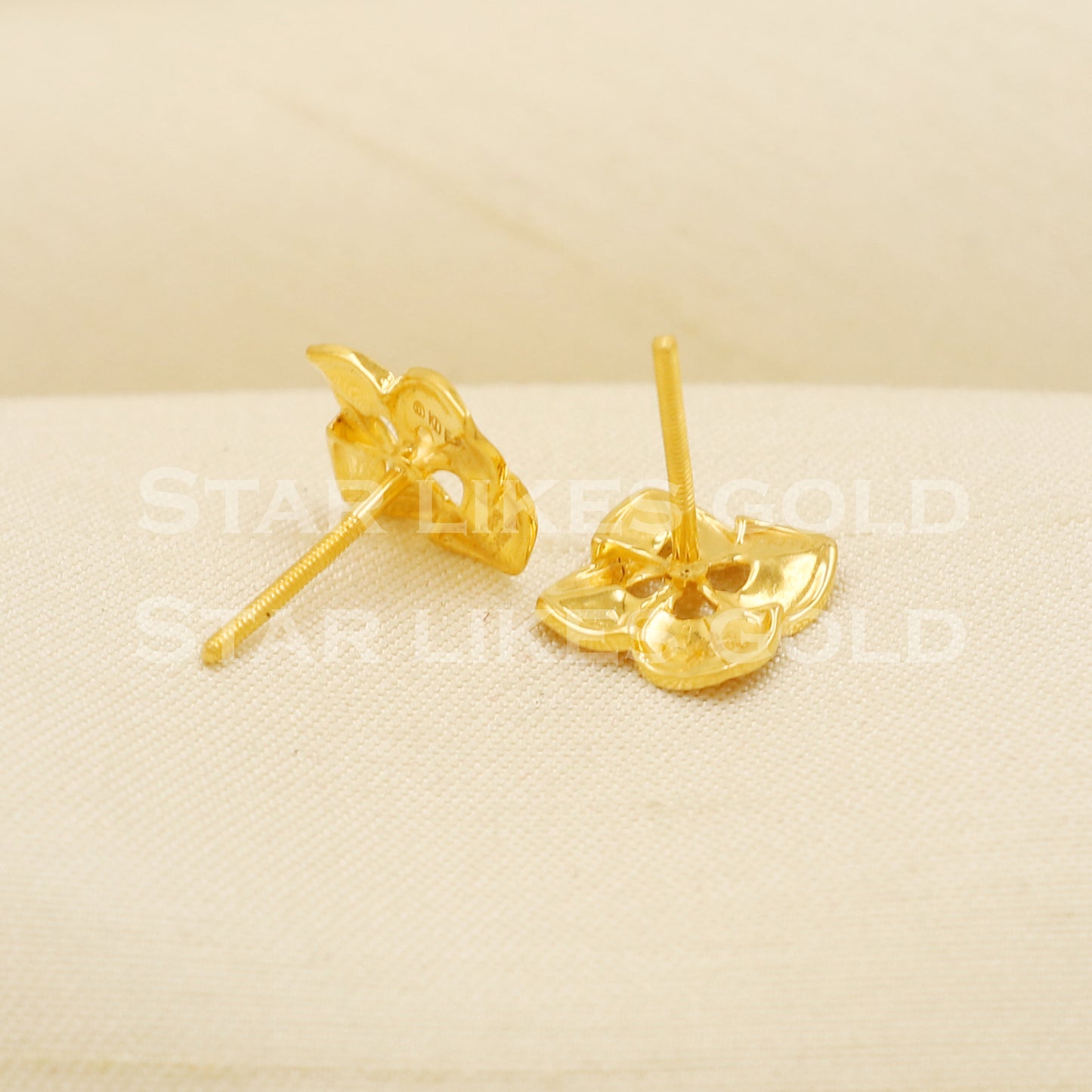 Lovely 18k 18 karat gold stud handmade earrings, PR1289