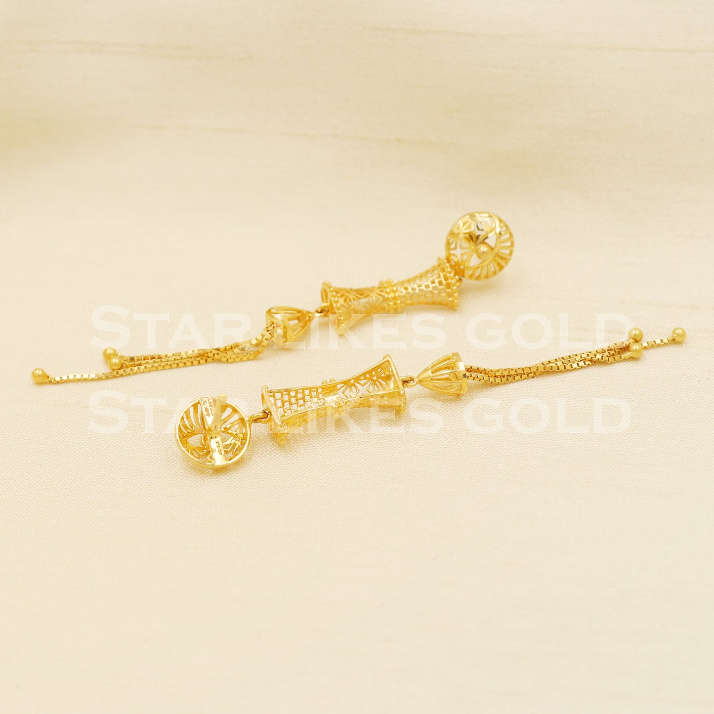 Stunning 18k 18 karat gold dangle earrings, PR1296