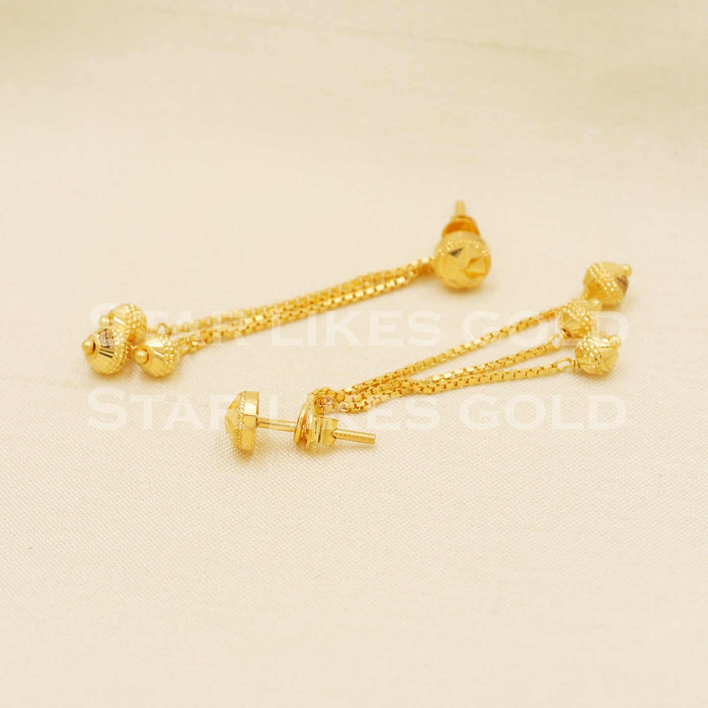 Stunning 22k 22 karat gold dangle earrings, PR1299