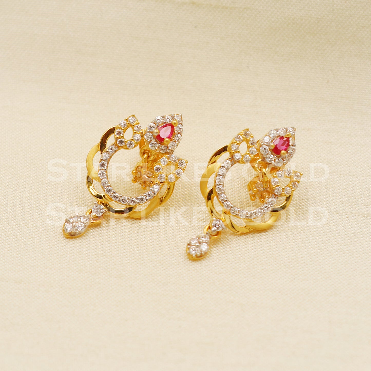 Stunning 22k 22 karat gold zircons stud earrings, PR1303