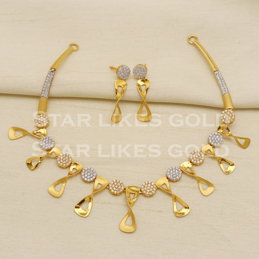 White Stones 22KT 22 Karat GOLD NECKLACE Zircons Jewelry, Indian jewelry, Perfect Gift for Loved Ones, PR1429