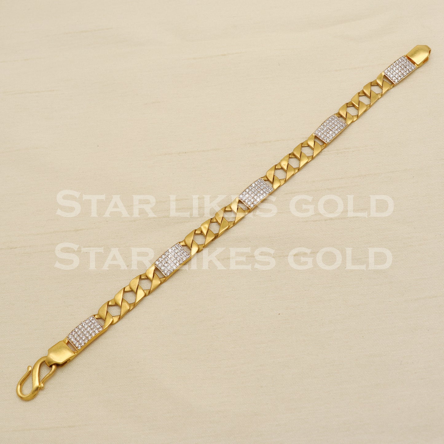 Hallmarked 22 karat 22k gold bracelet Indian Handmade jewelry, PR1456