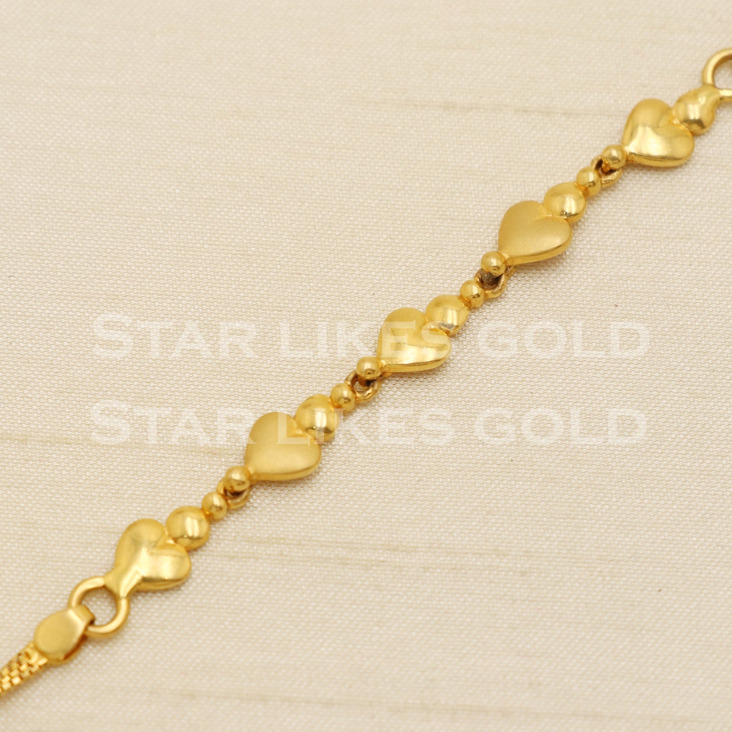 Hallmarked 22 karat 22k gold Women Heart Bracelet jewelry, PR1540