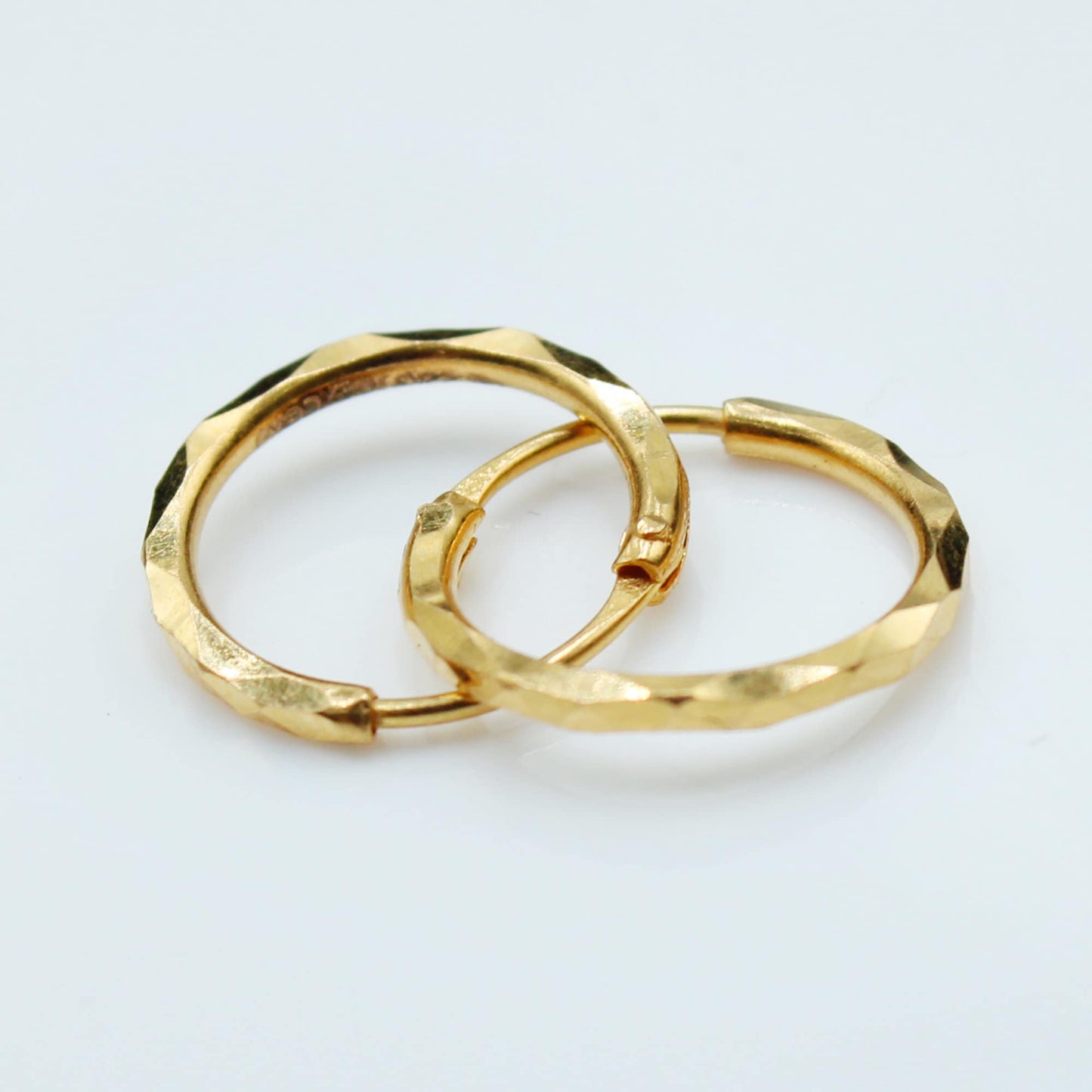 Small 22k Bali Hoop Earrings, Handmade 22k huggie earrings hoop indian jewelry, 22kt gold hoop, 22k hoops