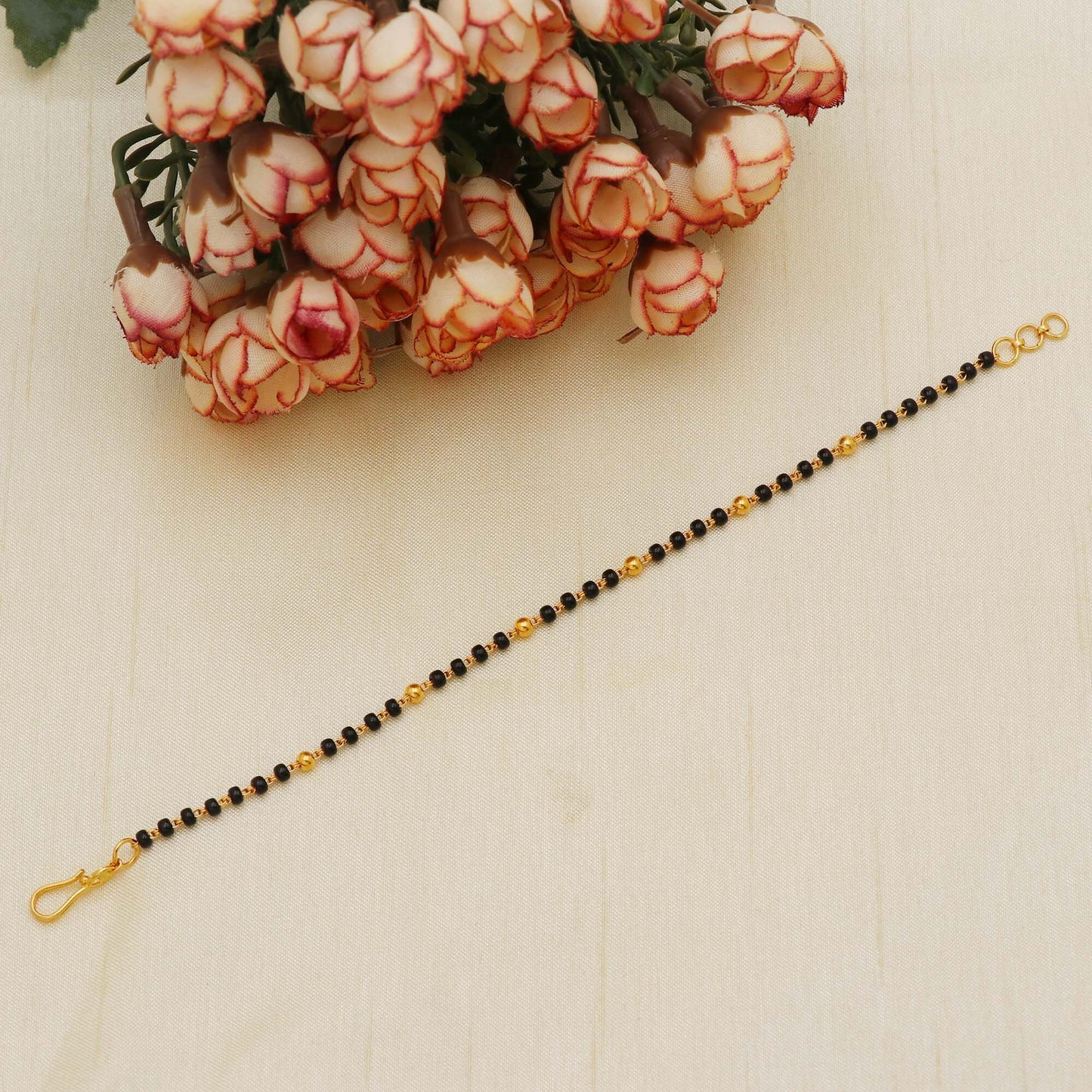 Bracelet in 22K Gold Black Beads, Minimalist Gold Jewelry, Bracelet, Authentic, PO-2184
