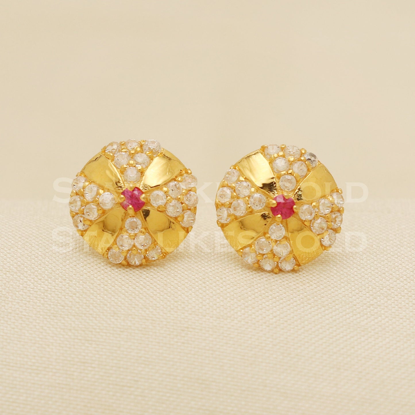 Hallmark 18k Gold Floral Stud Earrings with Red & White Stones, B1179