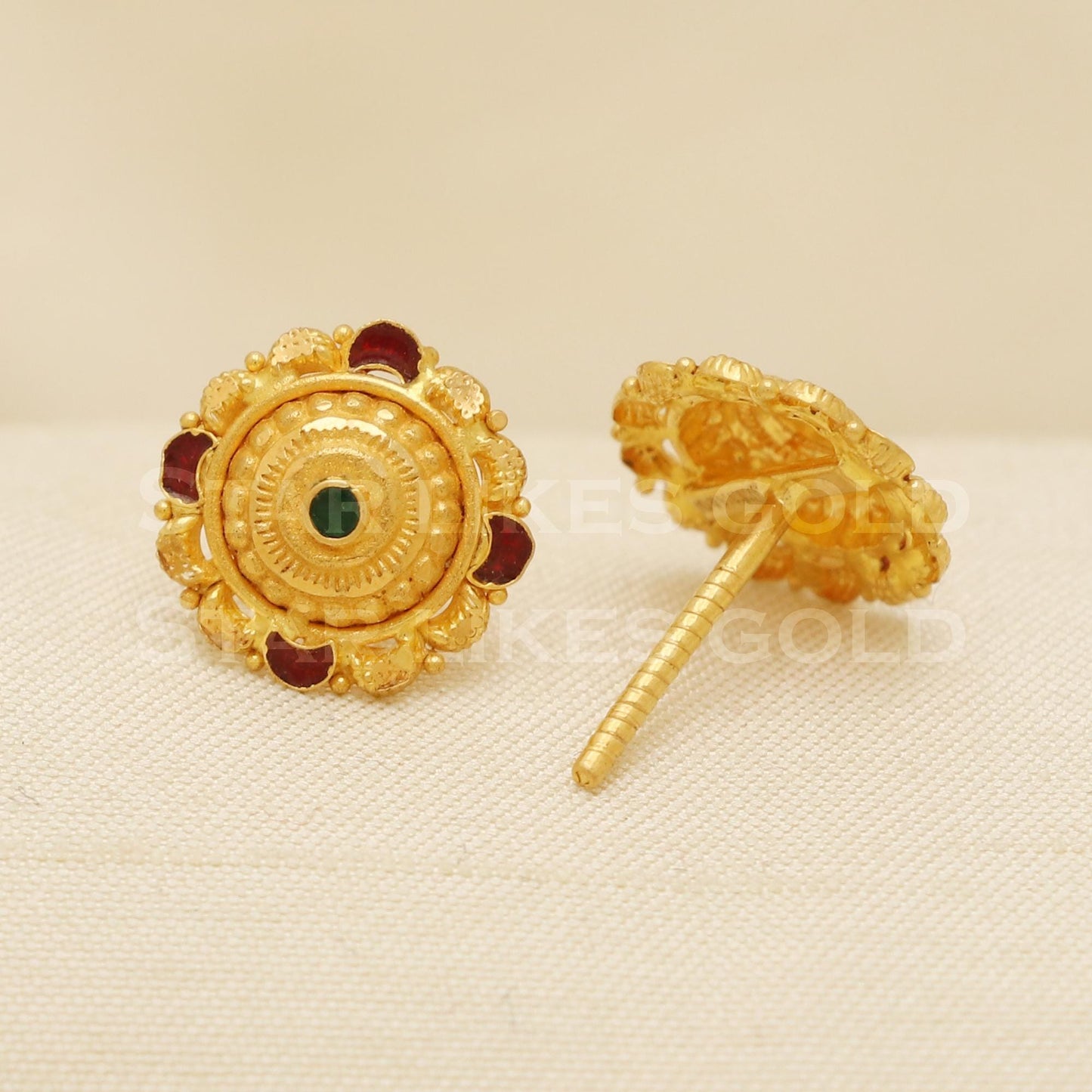 Hallmark 22k Gold Traditional Meenakari Stud Earrings with Red & Green Enamel, B1337