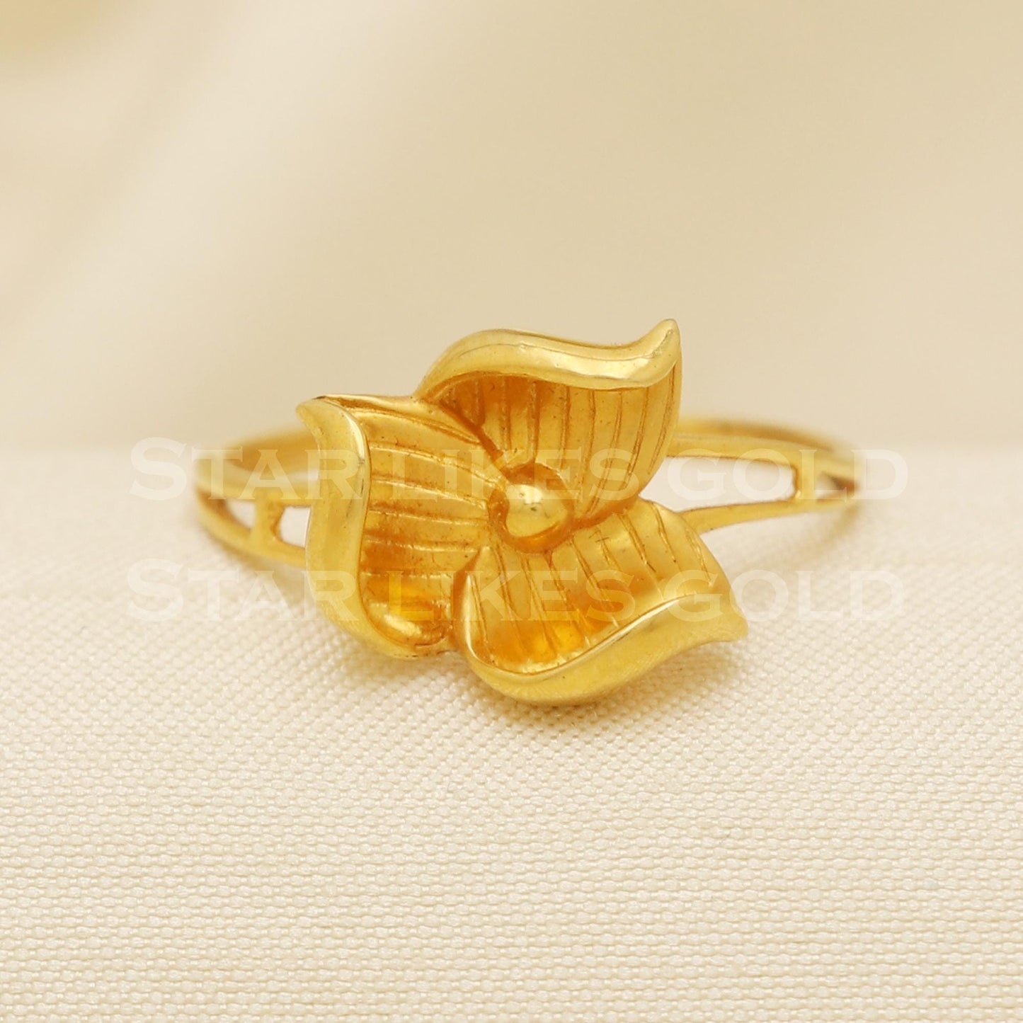 Elegant 18k Solid Gold Modern Flower Ring | Minimalist Floral Jewelry B1302