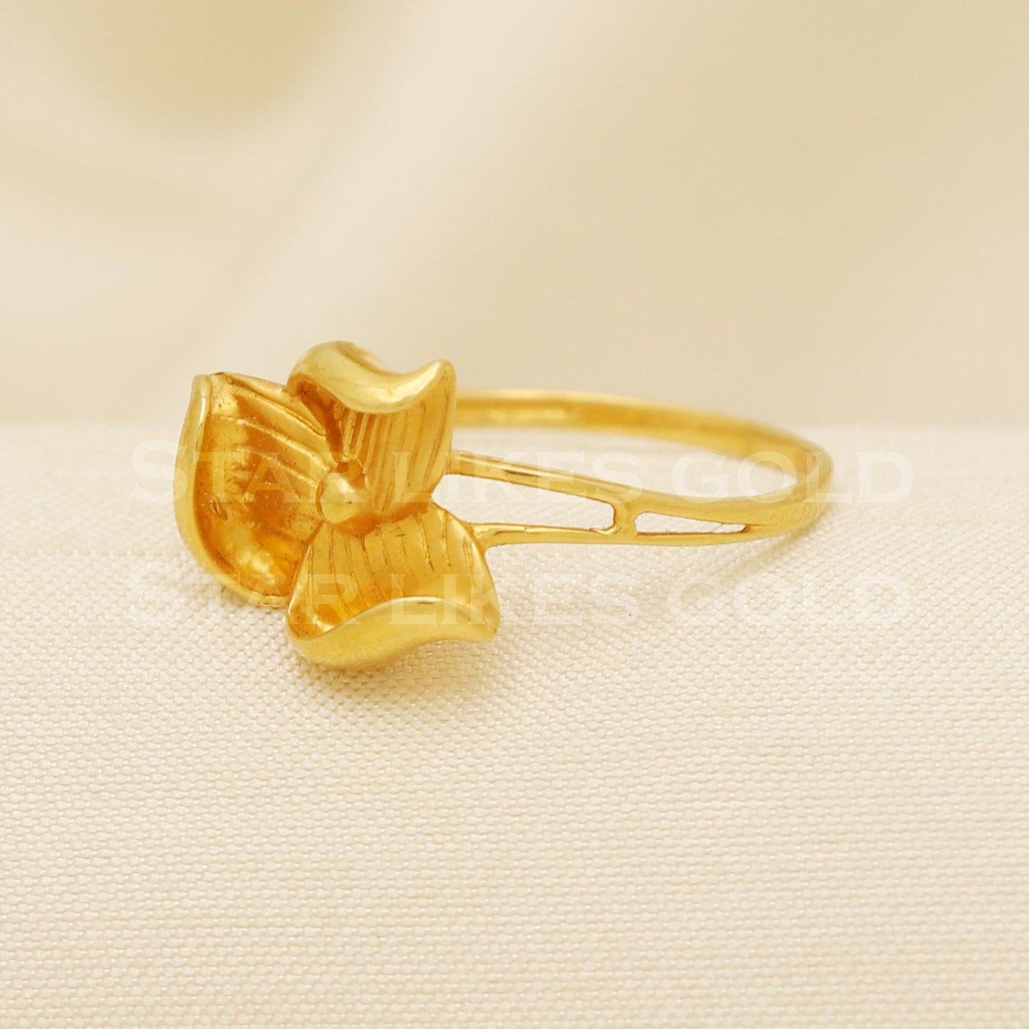 Elegant 18k Solid Gold Modern Flower Ring | Minimalist Floral Jewelry B1302