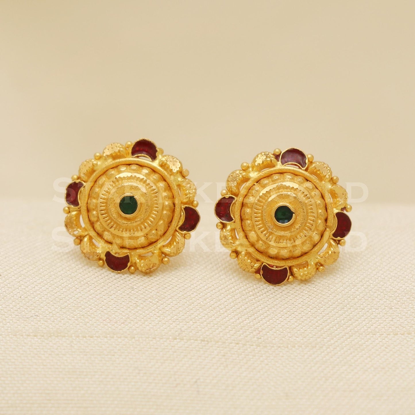 Hallmark 22k Gold Traditional Meenakari Stud Earrings with Red & Green Enamel, B1337